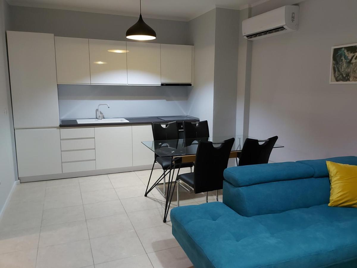 K2 Home - 5Th Floor Tirana Bagian luar foto